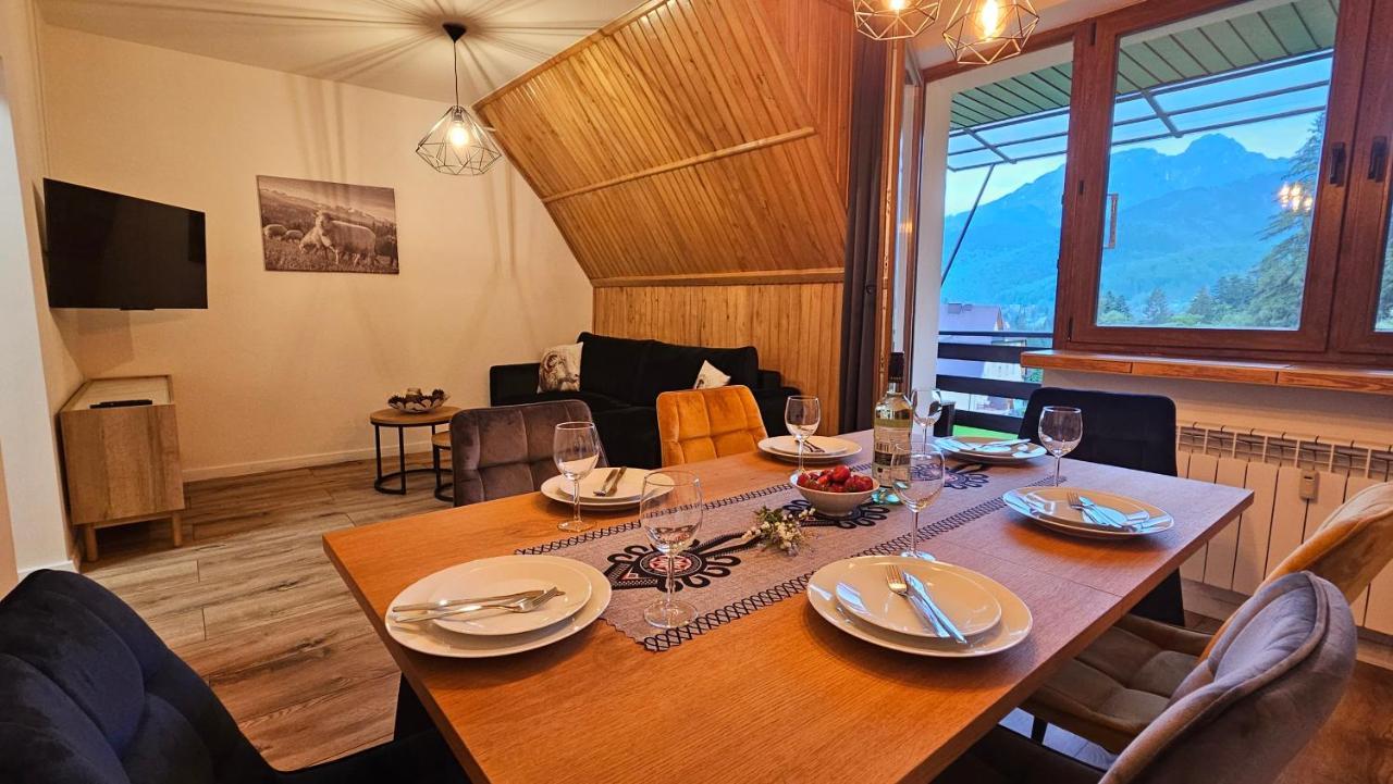 Apartament Klasyczny Z Widokiem Na Giewont กอสเชียลิสกอ ภายนอก รูปภาพ